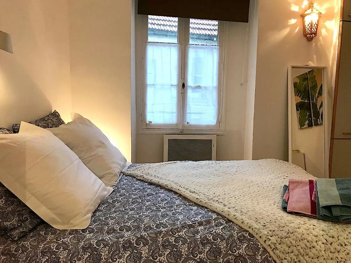 L'Appartement Vaugirard Paris Apartment